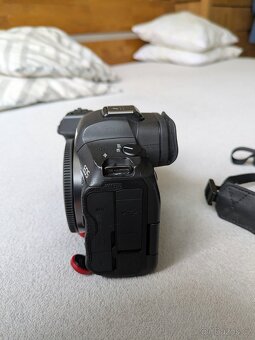 Canon EOS R5 - 4