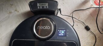 Robotický vysavač Neato - 4