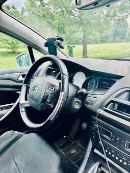 Na prodej: Citroën C5 – luxusní sedan za dostupnou cenu - 4