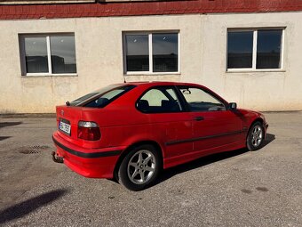 BMW e36 318is - 4