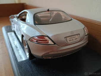 1:18 Maisto Dealer Edition - Mercedes-Benz Vision SLR (1999) - 4