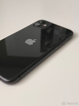 Černý iPhone 11, 128 GB - 4
