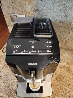 Automatický kávovar SIEMENS EQ 3 S100 - 4