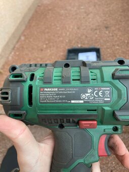 Parkside rázový utahovák - 4