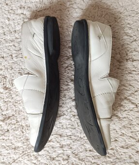 Dámské kožené mokasíny, polobotky, bílé, vel. 39, Baťa - 4
