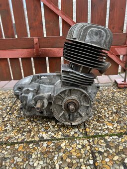 Motor Velorex 350/572 - 4