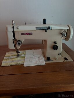 Prodám šicí stroj LUCZNIK 466 - 4