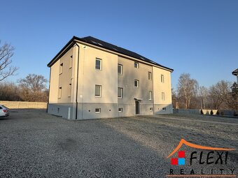 Pronájem moderního bytu 2+kk s parkovacím stáním, 51m2, Slez - 4