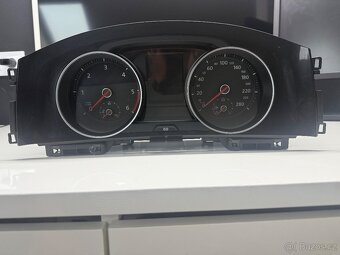 Barevné budíky GTD VW 5G1 920 757A - 4