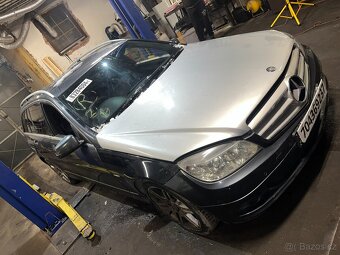 // Mercedes C220 CDI 125kw W204 combi //DÍLY - 4