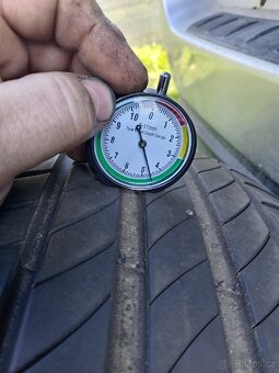225/60R17 letni - 4