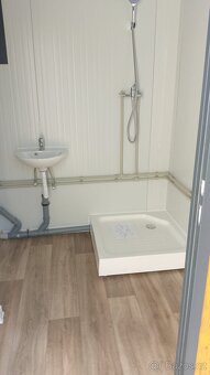 Mobilní sociální buňka 2 × 2,4 m - Kompletně vybavená - 4