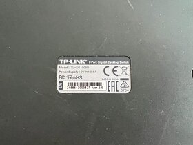 TP-LINK TL-SG1008D 8 portový gigabitový přepínač - 4