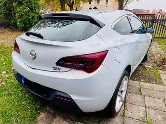 Opel Astra J GTC - 4