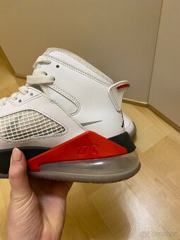 Nike Jordan mars 270 - 4