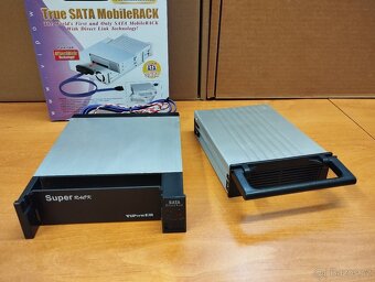 ViPower Aluminum True SATA Mobile RACK - 4
