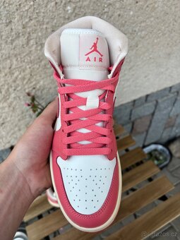 Jordan 1 mid guava ice pink - 4