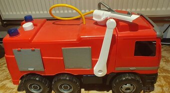 LENA Mercedes požární auto zánovní. - 4