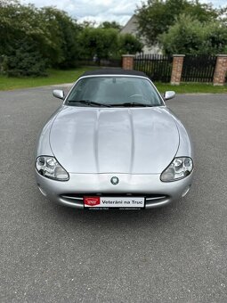 Jaguar XK8, uvedený na trh v roce 1996 - 4