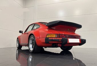 Porsche 911 SC z roku 1983 - 4