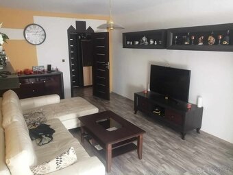 Byt 2+1 s balkonem, garáží a parkovacím místem - 4
