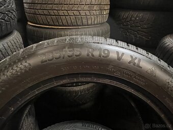 235/55R19 CONTINENTAL zimní pneumatiky 9,5mm - 4