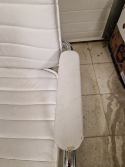 Kancelářské křeslo - 4