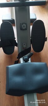 Veslovací trenažér Tunturi R25 - 4