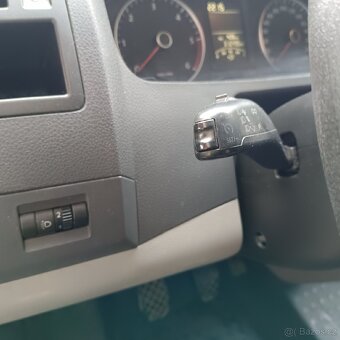 VW T5 Transporter 2.0 - 4