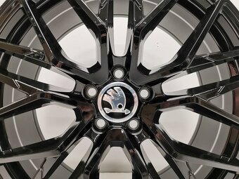 Škoda Octavia, Superb 7,5x17 ET45 5x112 Carmani - 4