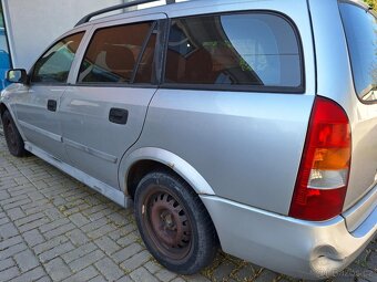 Opel Astra Combi - 4