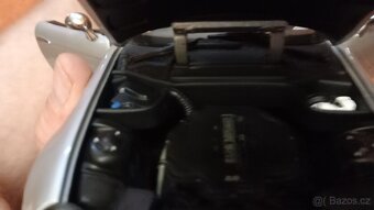 1:18 bmw z8 007 - 4