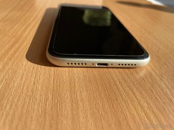 Apple Iphone 11 64GB - 4