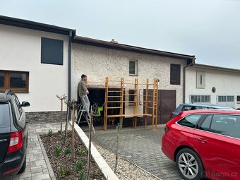 Knihovna, regály, úložný prostor, police dřevěné lakované - 4