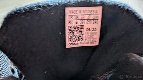 Zimní boty zn. Adidas vel. 39 1/3 - 4