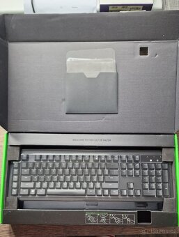 Razer Blackwidow chroma V2 - 4