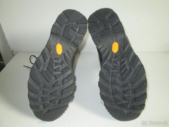 Lowa GTX....vel.38,5 - 4
