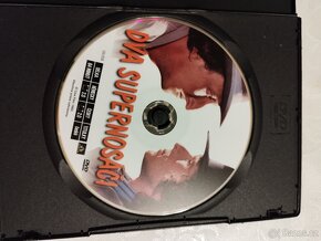 DVD Návrat do budoucnosti II, Dva Supernosáči - 4