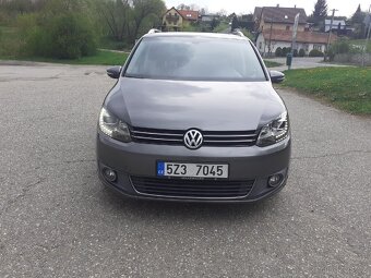 Volkswagen Touran 2.0 TDI DSG - 4