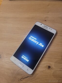 Samsung J5 2016 - 4