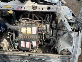Toyota Yaris 1,0 koupená v ČR - 4