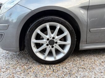 Mercedes-Benz B 200 T Special Edition - 4