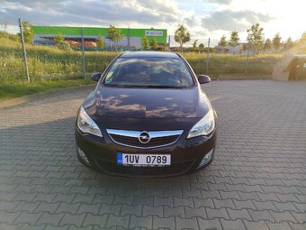 Opel Astra J ST 1.7 CDTI 92kW - 4
