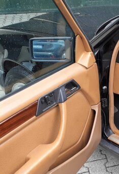 Mercedea w124 300d - 4