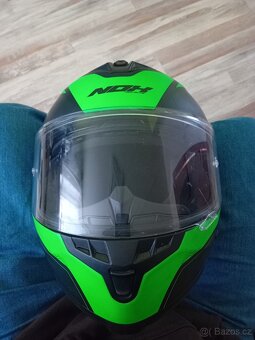 Helma na motorku NOX Shape - 4
