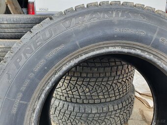 Pneu Vraník 235/65 r17 - 4