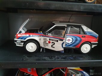 Lancia Delta hf integrale 1:18 rally martini Kankkunen - 4