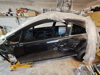 Opel Corsa D OPC nárazníky/dveře/okna - 4