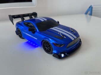 Drift Racing auto 4WD svítící - 4