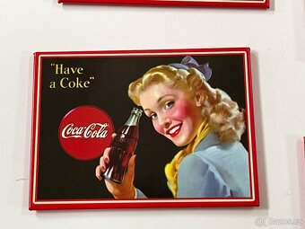 Velké magnetky Coca-Cola - jako malé plechocé cedulky - 4